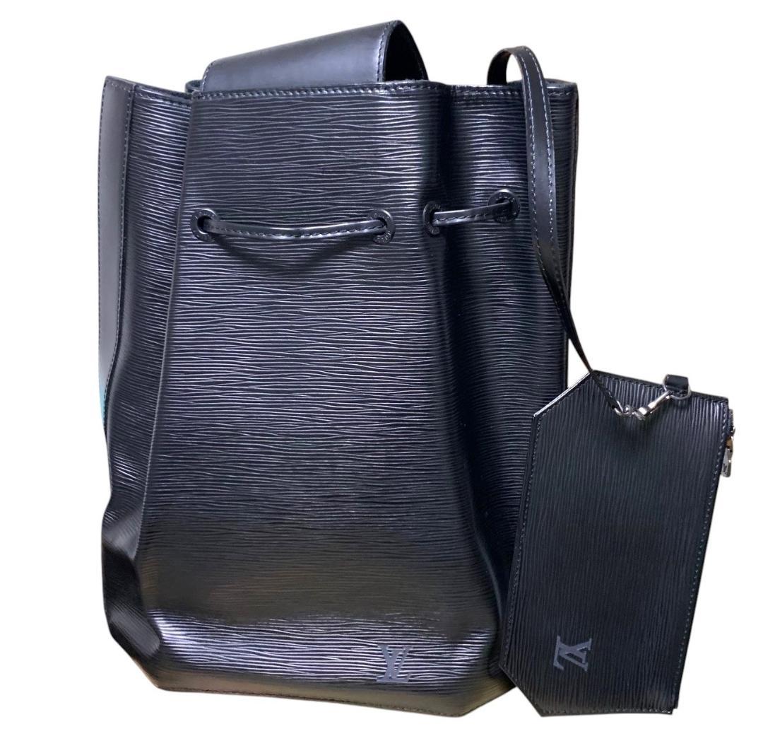 LOUIS VUITTON エピ サックアド ノワール ポーチ付 M80153