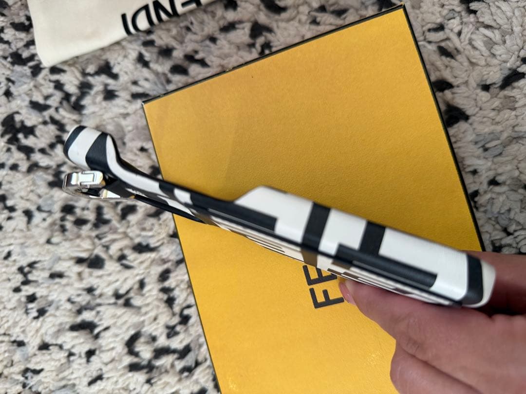 FENDI iPhone13pro ケース フェンディ