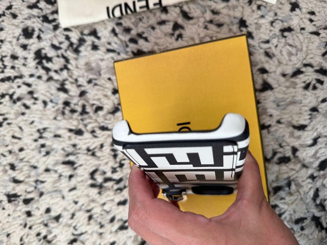 FENDI iPhone13pro ケース フェンディ