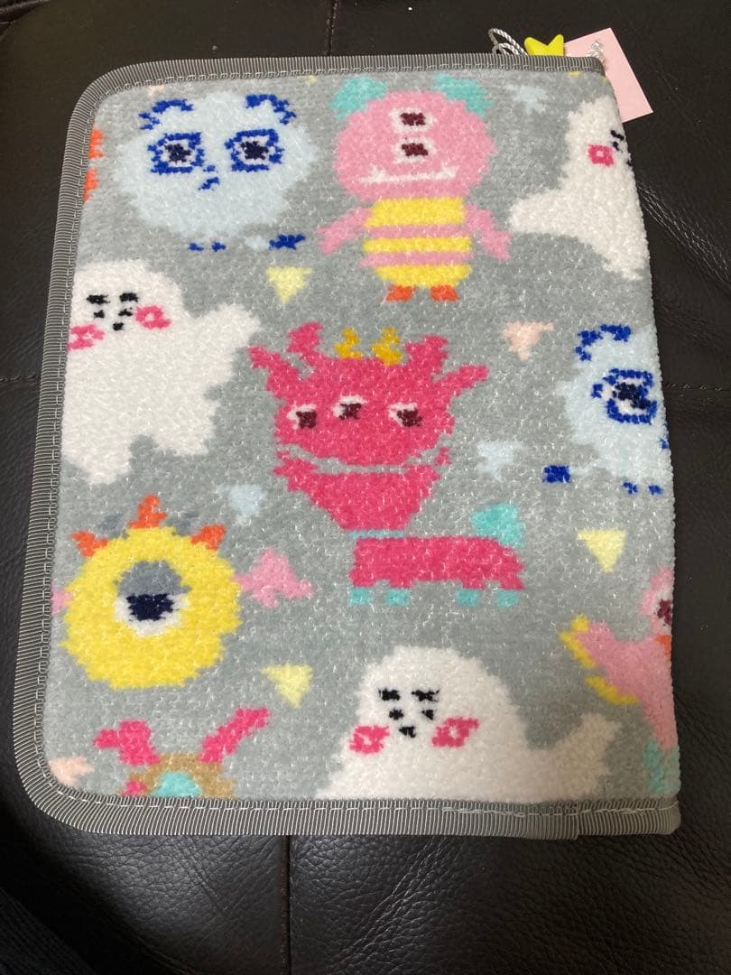 ぴ*す様 LOVERARY BY FEILER × シナぷしゅ マルチケース 新