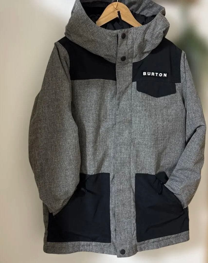 美品　BURTON キッズ　スノーボードジャケット XL グレー/ブラック