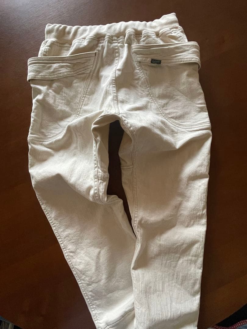 GOHEMPゴーヘンプホワイトパンツ ウエストゴム　裾リブ