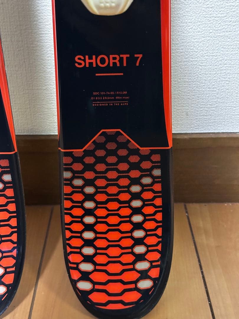 「新品未使用」ROSSIGNOL SHORT7 ショートスキー　ミッドスキー