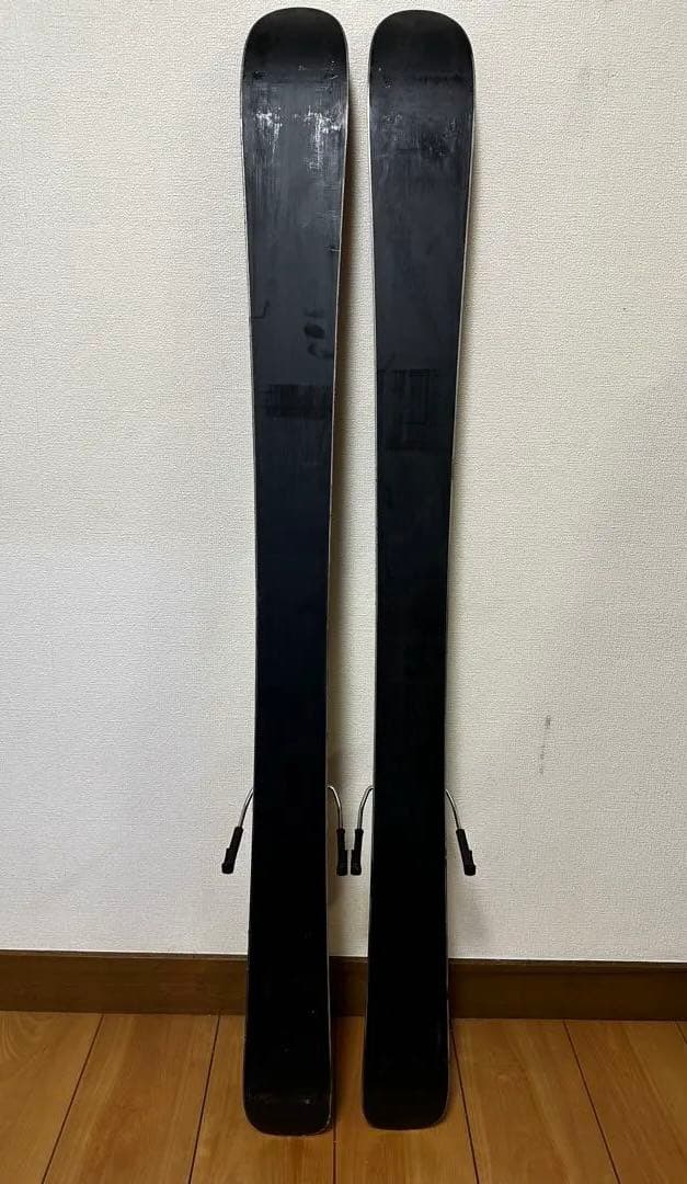 「新品未使用」ROSSIGNOL SHORT7 ショートスキー　ミッドスキー