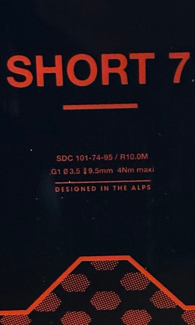 「新品未使用」ROSSIGNOL SHORT7 ショートスキー　ミッドスキー