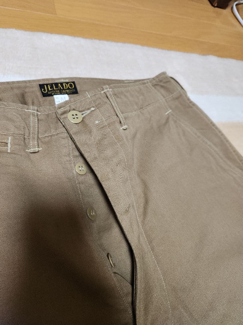 JELADO PWロゴ入りベージュチノパン Mサイズ