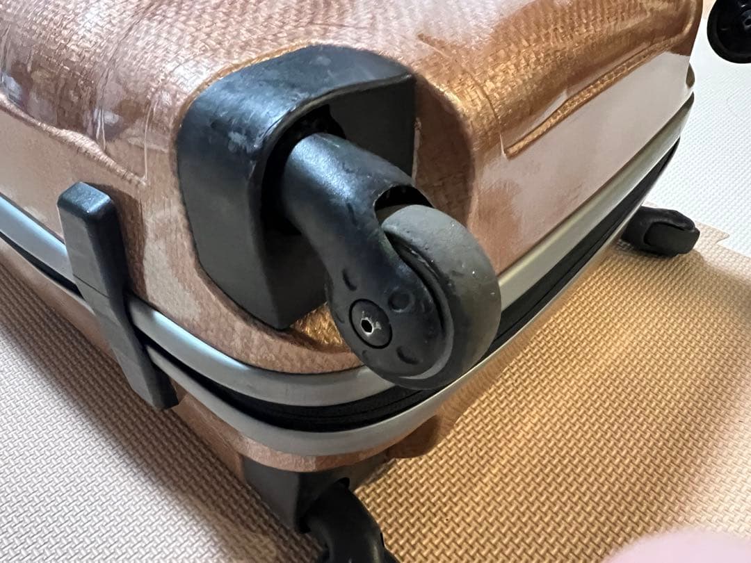 サムソナイト　機内持ち込み　スーツケース