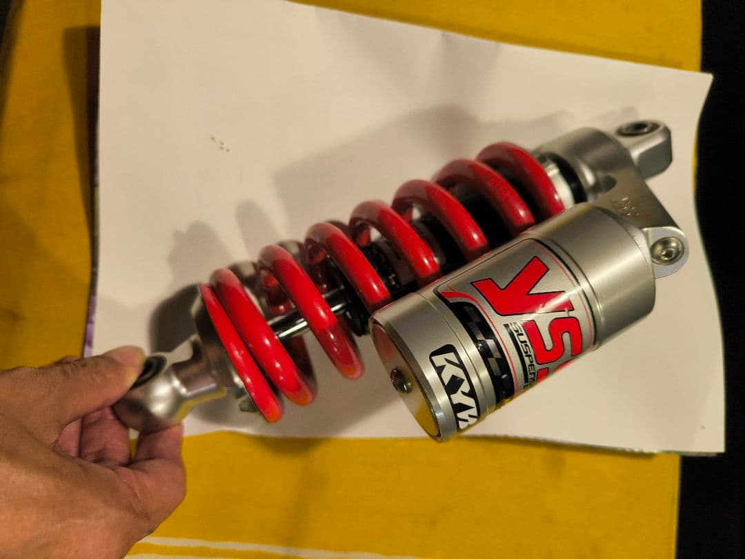 KYB YSシリーズ サスペンション