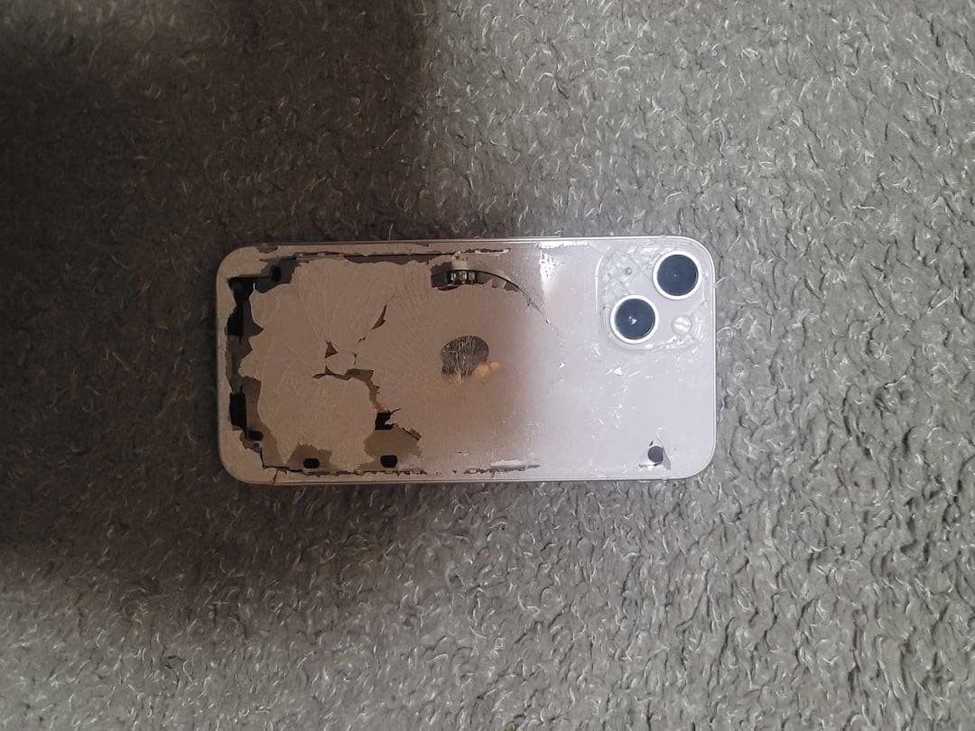 スマートフォン本体 iPhone 13