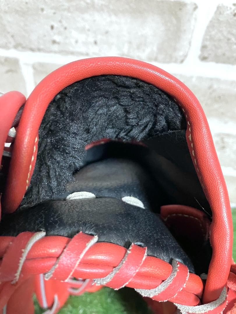 【早い者勝ち‼️】アンダーアーマー 一般軟式 外野手用 右投げ 1313814