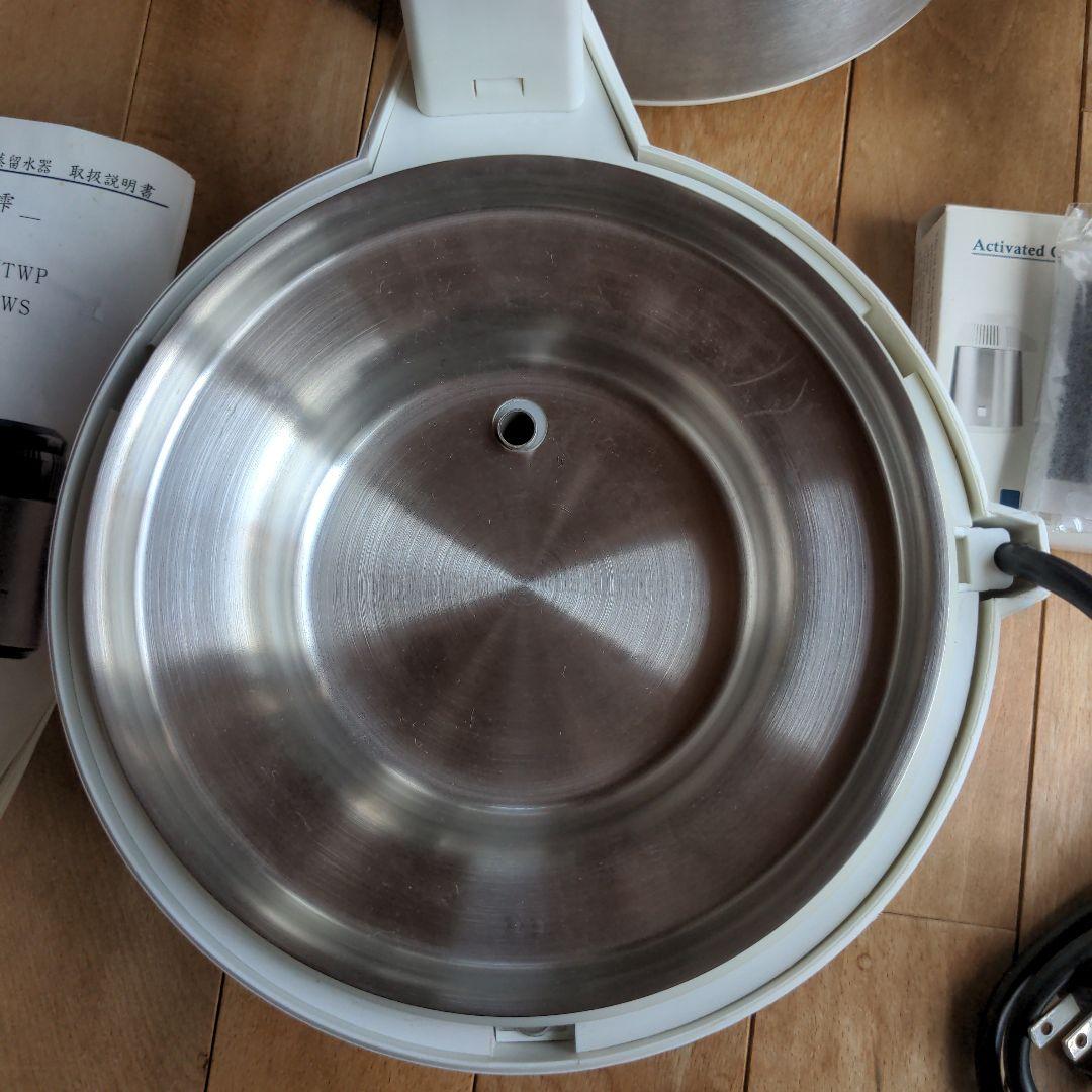 台湾メガホーム社製　家庭用蒸留水器(本体凹み有)