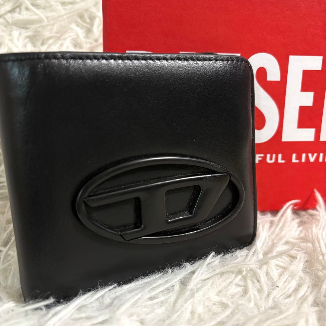 未使用級✨ディーゼル 二つ折り財布 オーバルD コンパクト Dロゴ レザー 黒