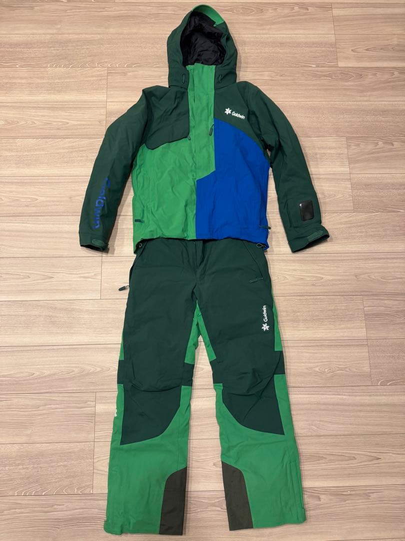 Goldwin スキーウェア上下セット　サイズM (グリーン×ブルー)