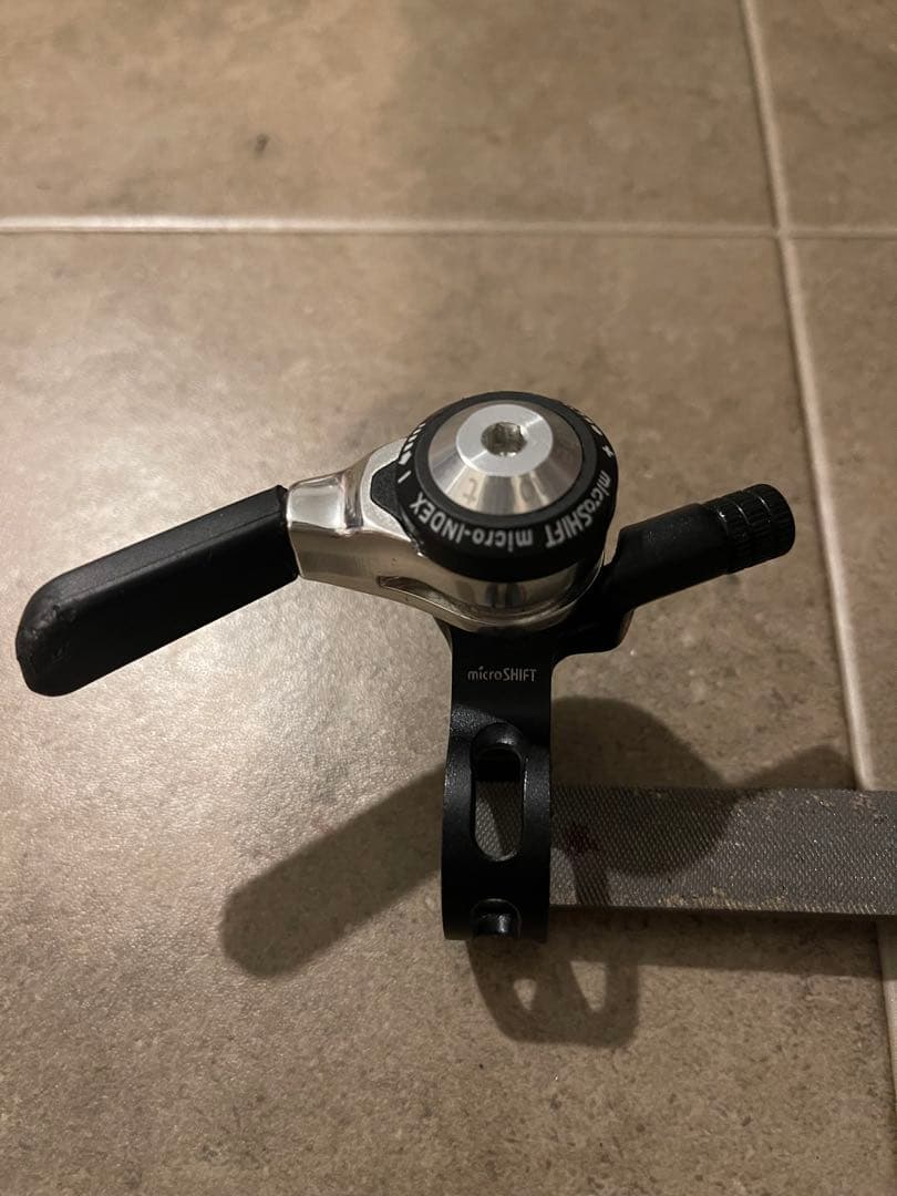 Microshift シフター 2個セット　2×9 サムシフター