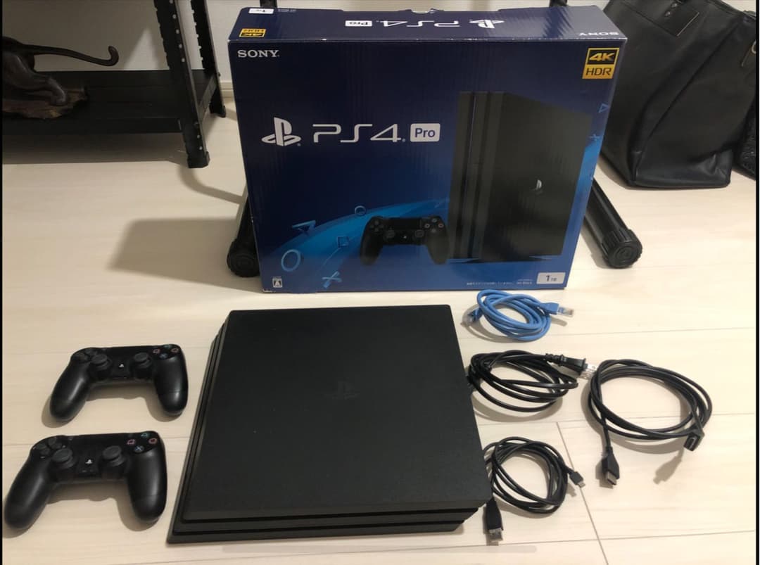 PS4 pro プレステ4 CUH-7100B