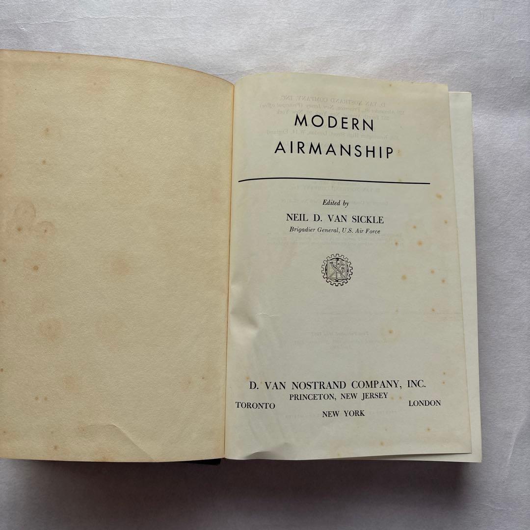 【洋書・軍事】MODERN AIRMANSHIP 現代の航空術 1959年 戦争