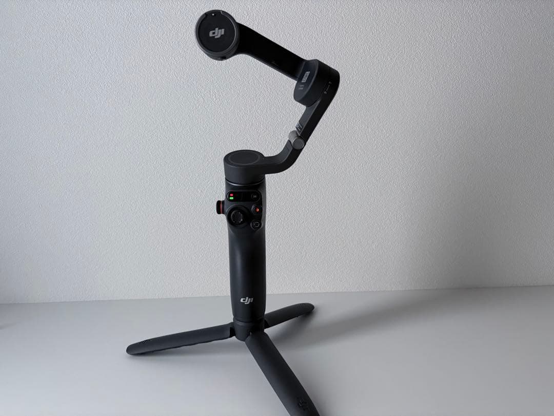 【極美品】DJI Osmo Mobile 6 ジンバル