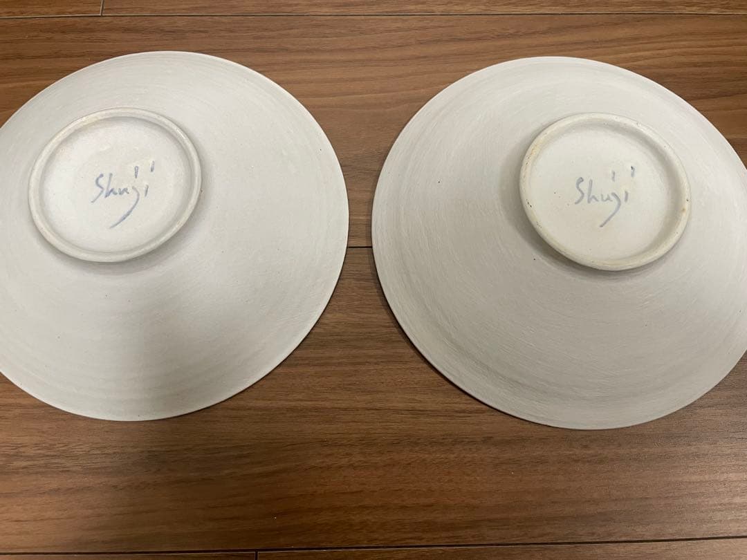 児玉修治さん　鉢、器、皿、カンヴァス