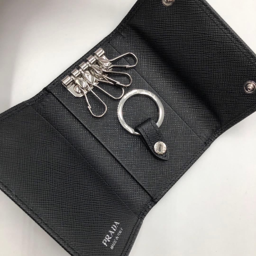 ［現行］プラダ　サフィアーノ　トライアングルロゴ　4連　キーケース　IC確認済み