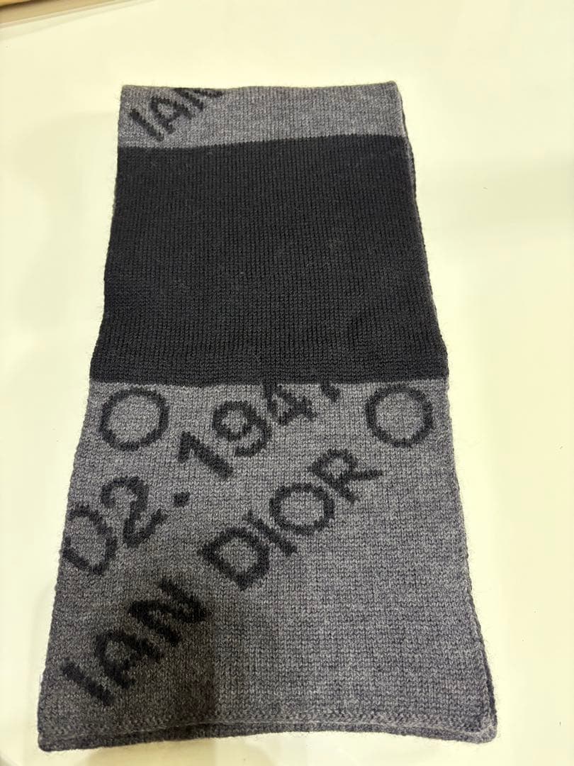 Christian Dior ロゴ入りニットマフラー