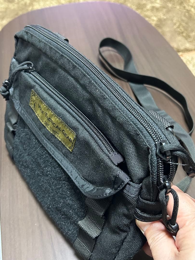 〈美品〉VOLK TACTICAL ドキュメント ポーチ ショルダーバッグ