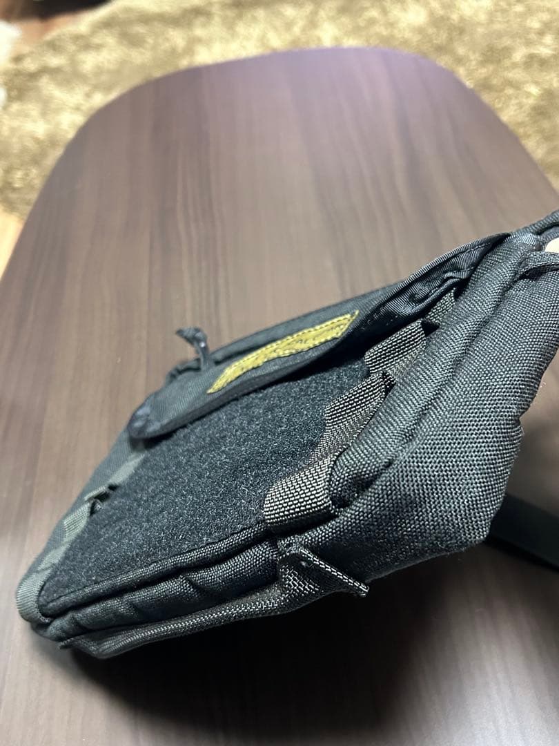 〈美品〉VOLK TACTICAL ドキュメント ポーチ ショルダーバッグ