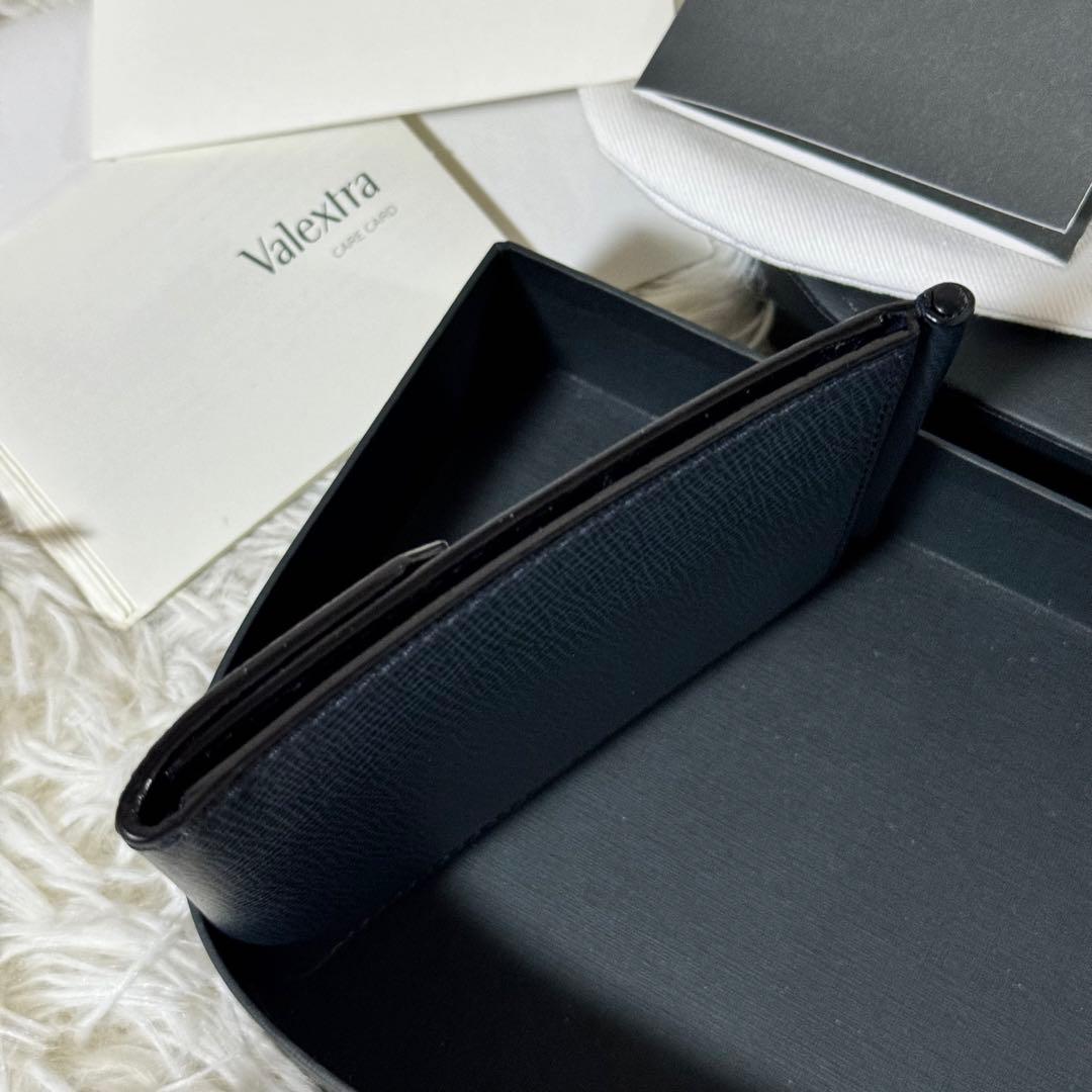 未使用級✨Valextra ヴァレクストラ　マネークリップ　三つ折り　ネイビー