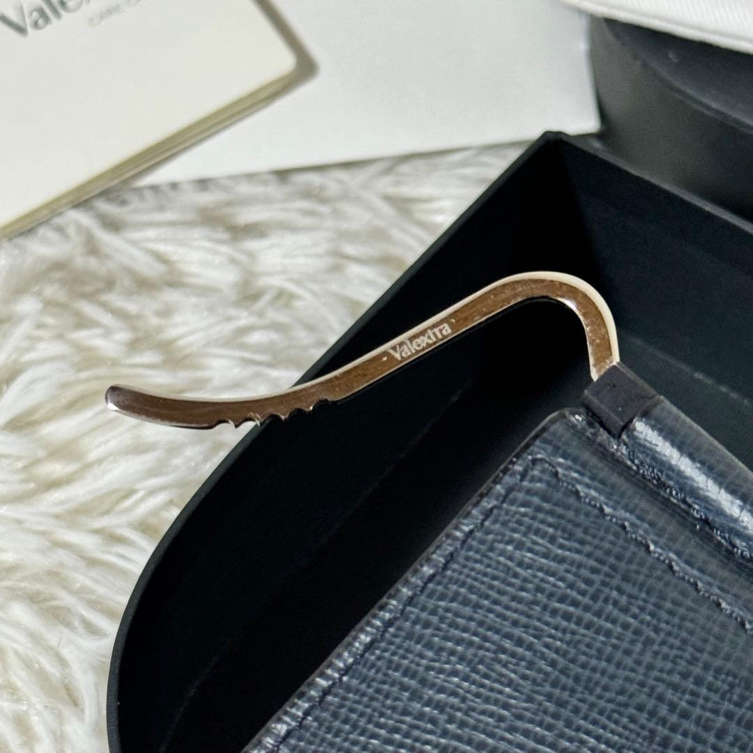 未使用級✨Valextra ヴァレクストラ　マネークリップ　三つ折り　ネイビー