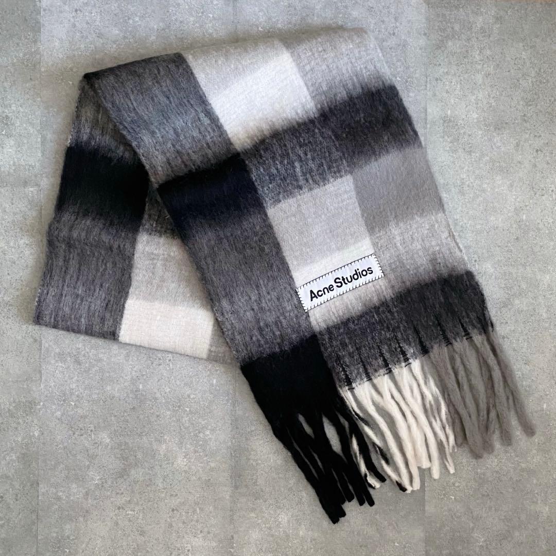 【新品未使用】Acne Studios チェックストール　マフラー　ブラック系