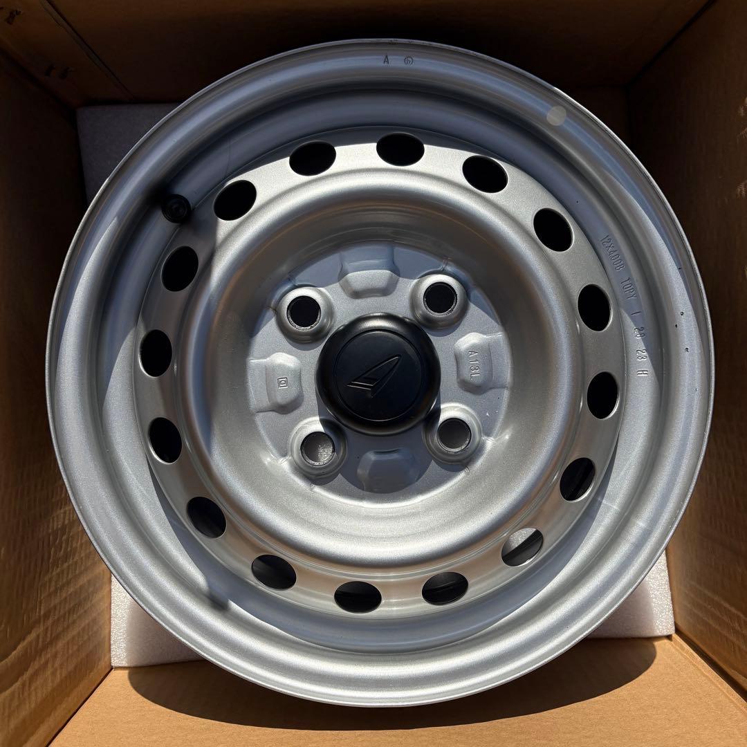 ダイハツ純正 ハイゼットトラック 新車外しホイール4本