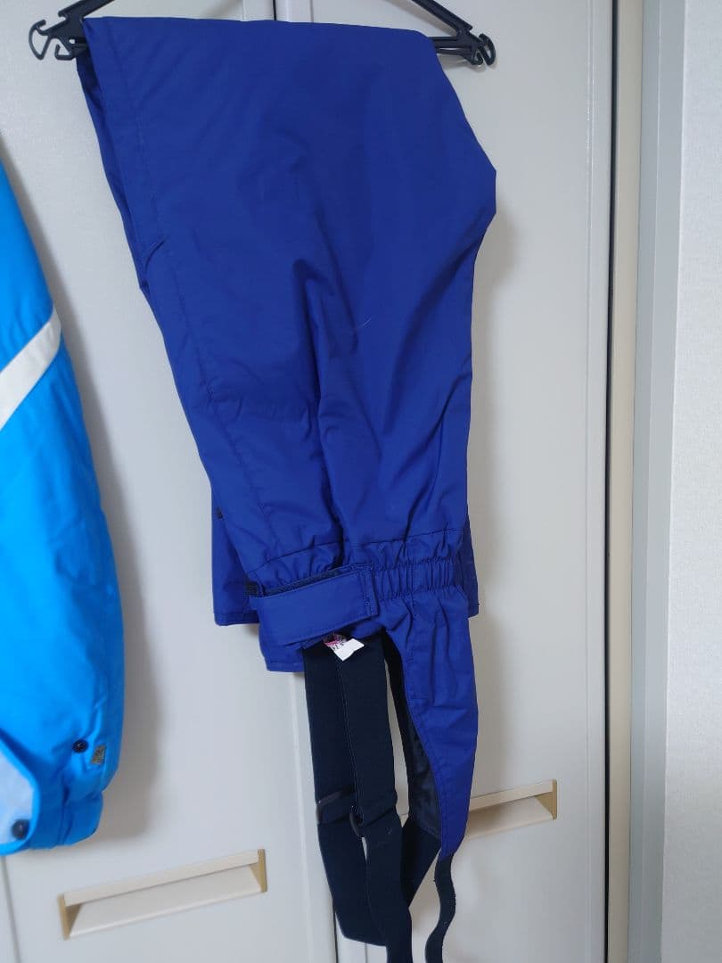CEREBRITE スキーウェア 水色ジャケットとパンツセット（おまけ付き）