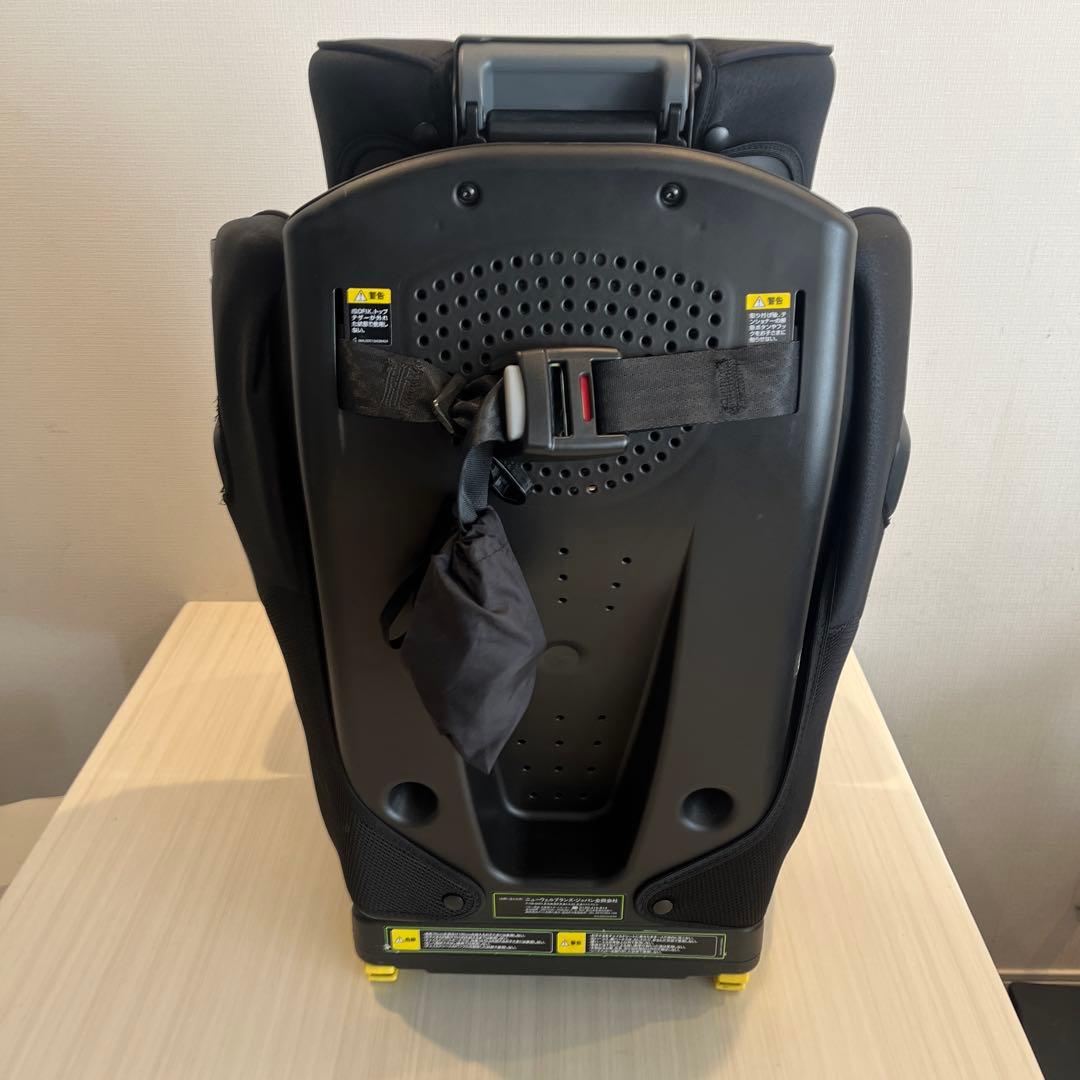 Aprica フォームフィットISOFIX360°セーフティー
