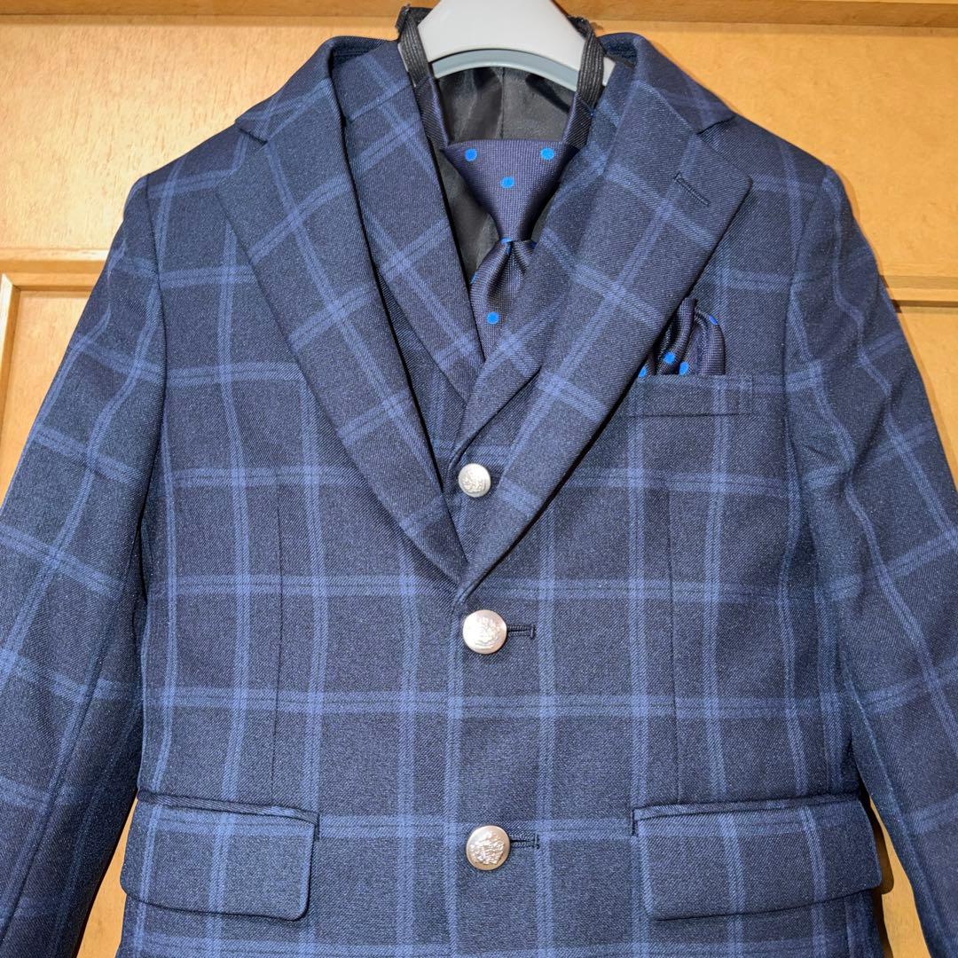 超美品★ワンダーファクトリー★3ピースフォーマル　スーツ★130cm紺チェック柄