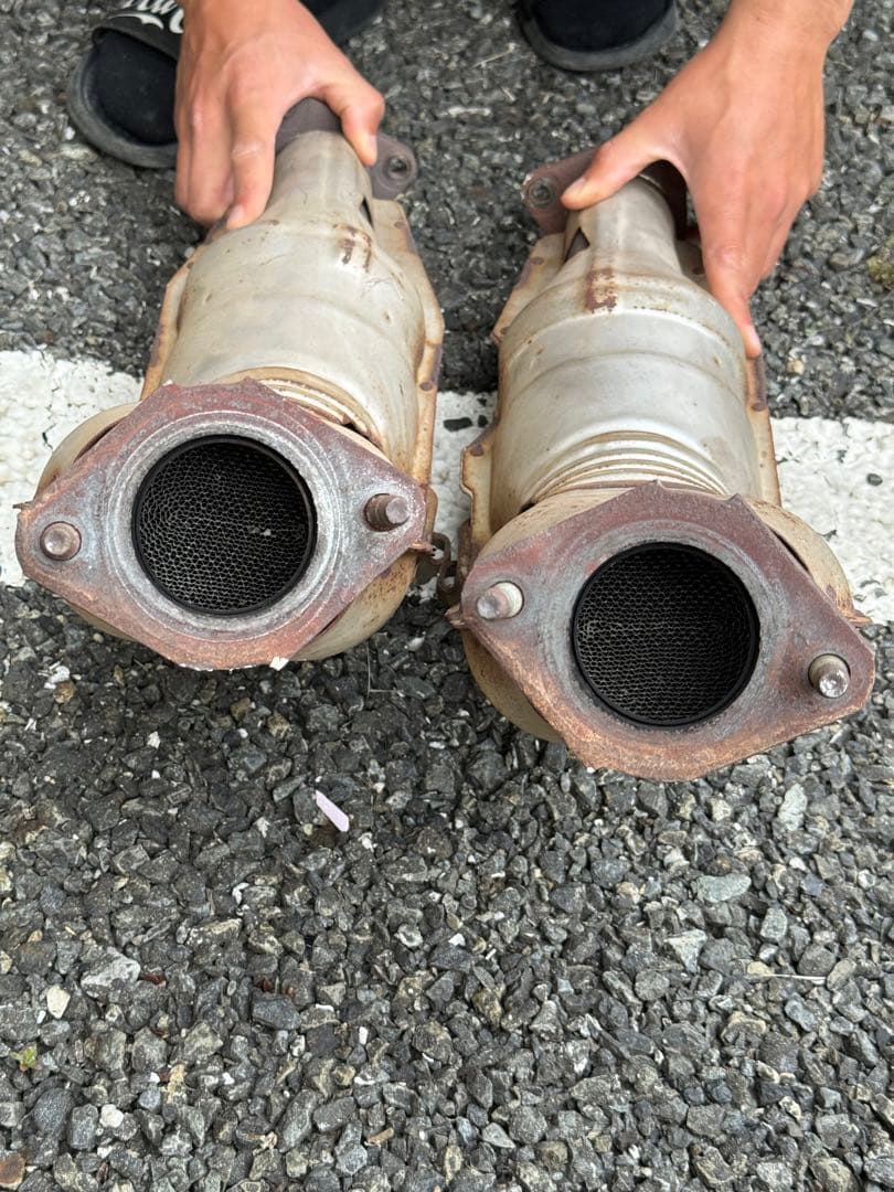 Z33 cpv35 純正触媒　マフラー