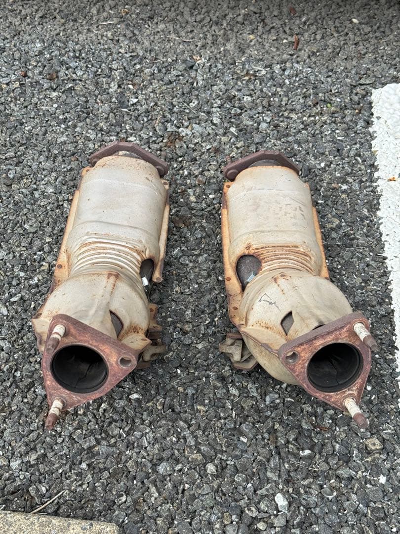 Z33 cpv35 純正触媒　マフラー