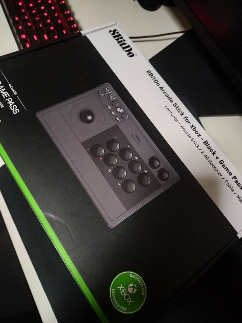 8Bitdo アーケードスティック Xbox、Windows10用　アケコン