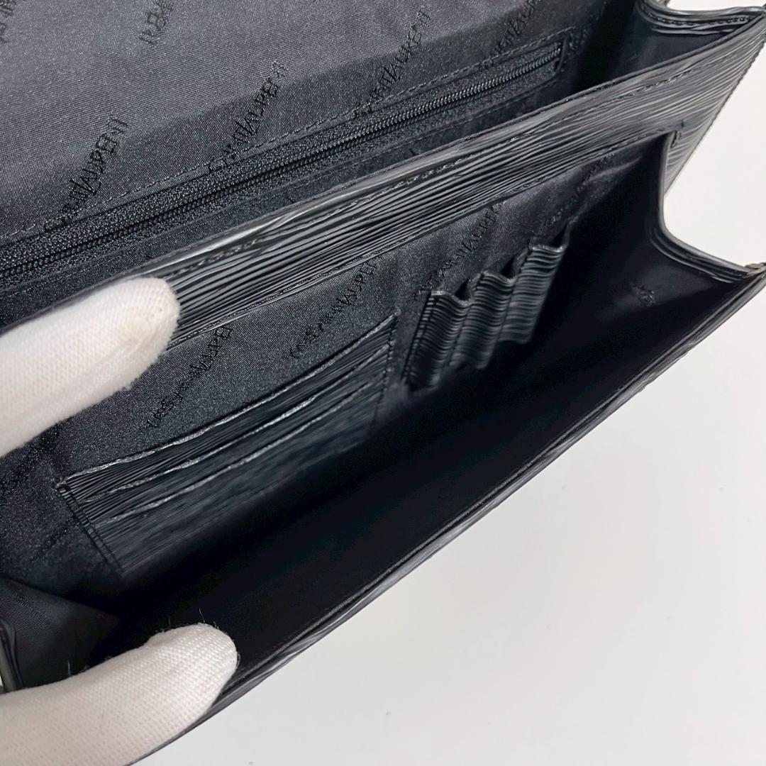 Yves Saint Laurent イヴサンローラン クラッチ　Vintage