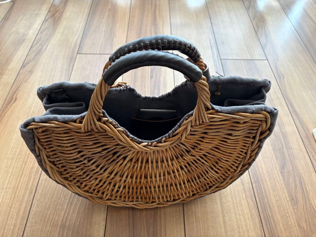 ebagos エバゴス キャンバス扇トート（半月かご）ストール付　BLACK 黒