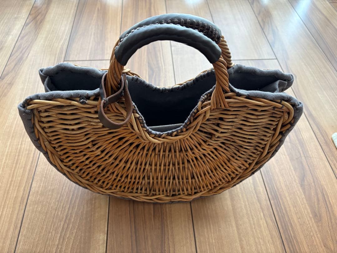 ebagos エバゴス キャンバス扇トート（半月かご）ストール付　BLACK 黒