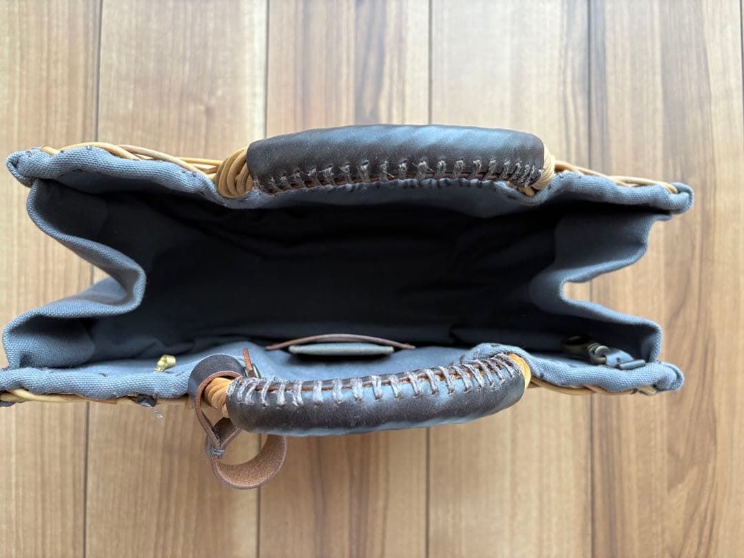 ebagos エバゴス キャンバス扇トート（半月かご）ストール付　BLACK 黒