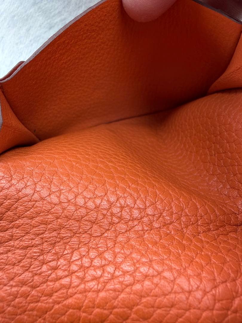 HERMES ベアン コンパクト オレンジ