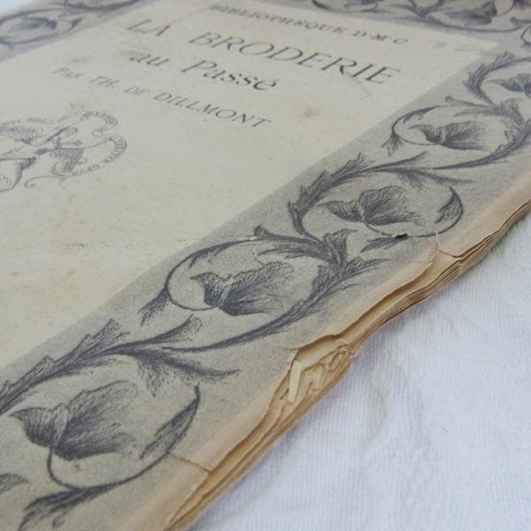 入手困難！2冊セット！D・M・C 刺繍 DMC レース クロシェ デザイン集