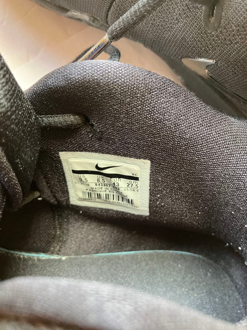 NIKE　KYRIE バスケットシューズ