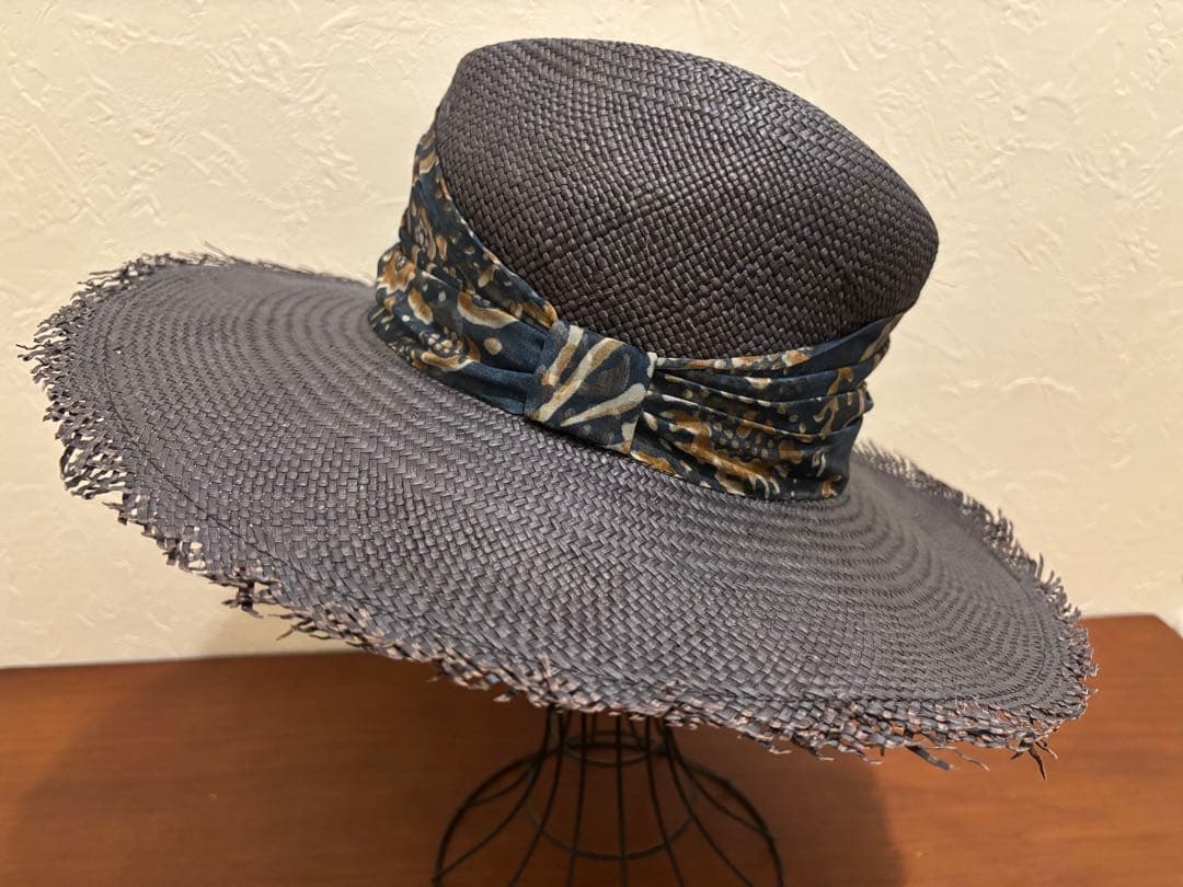 なつ　ブルネロクチネリ　濃紺ストローハット　レディース　フリーサイズ