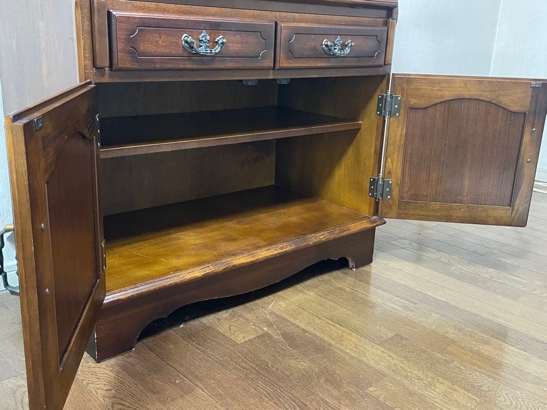 カリモク　コロニアル ライティングビューロー