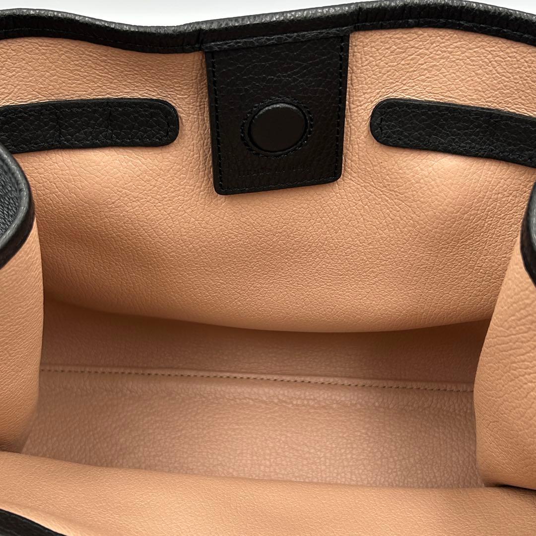 美品【GIANNI CHIARINI】マルチェッラ 本革 トートバッグ ポーチ付