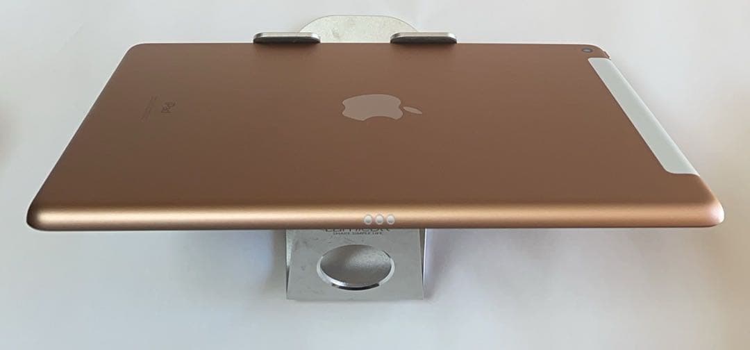 iPad 7世代 WiFi + Cellular 128GBゴルド