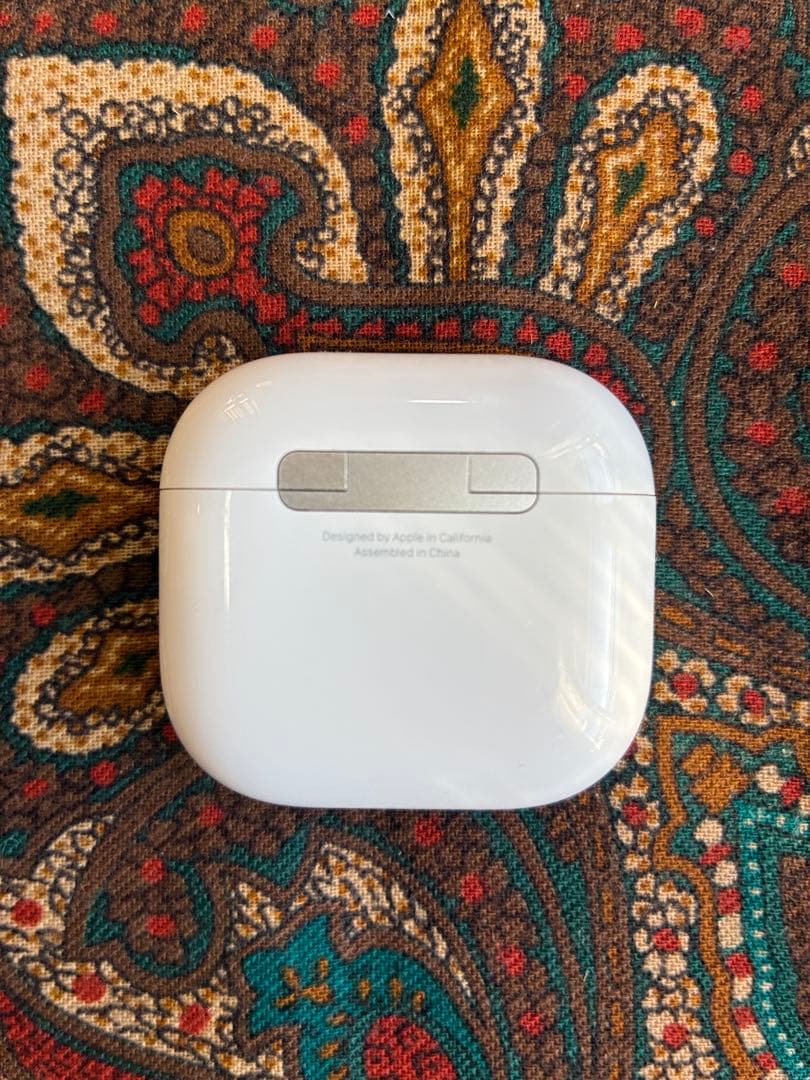 国内正規品　Apple AirPods 4 MXP63J/A