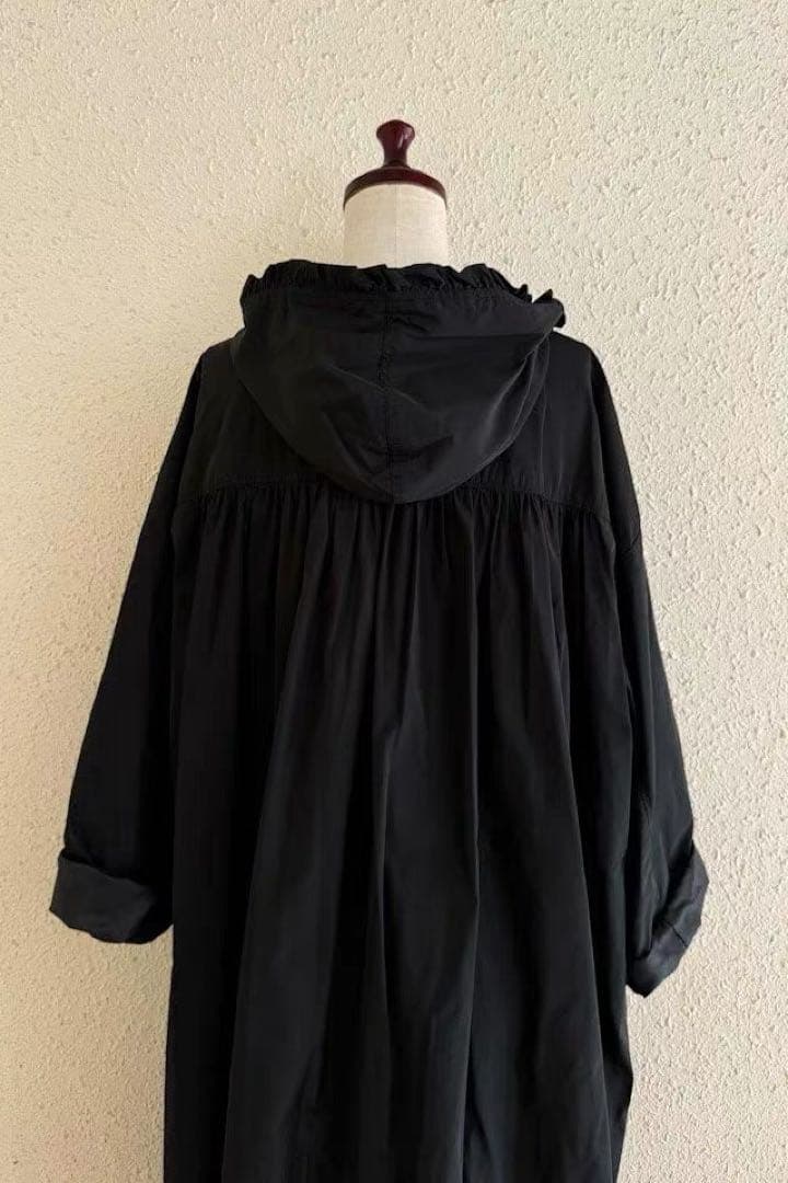 ジャケット・アウター Bilitis Hooded Frill Long Coat