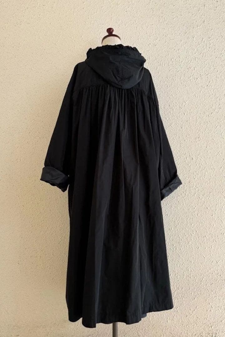 ジャケット・アウター Bilitis Hooded Frill Long Coat